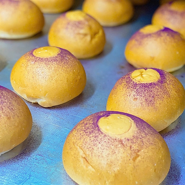 Bánh mì mochi trứng muối chà bông BNSG 90g - Image 2